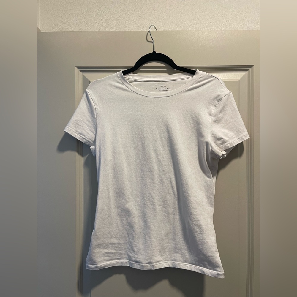 Abercrombie & Fitch White Baby Tee